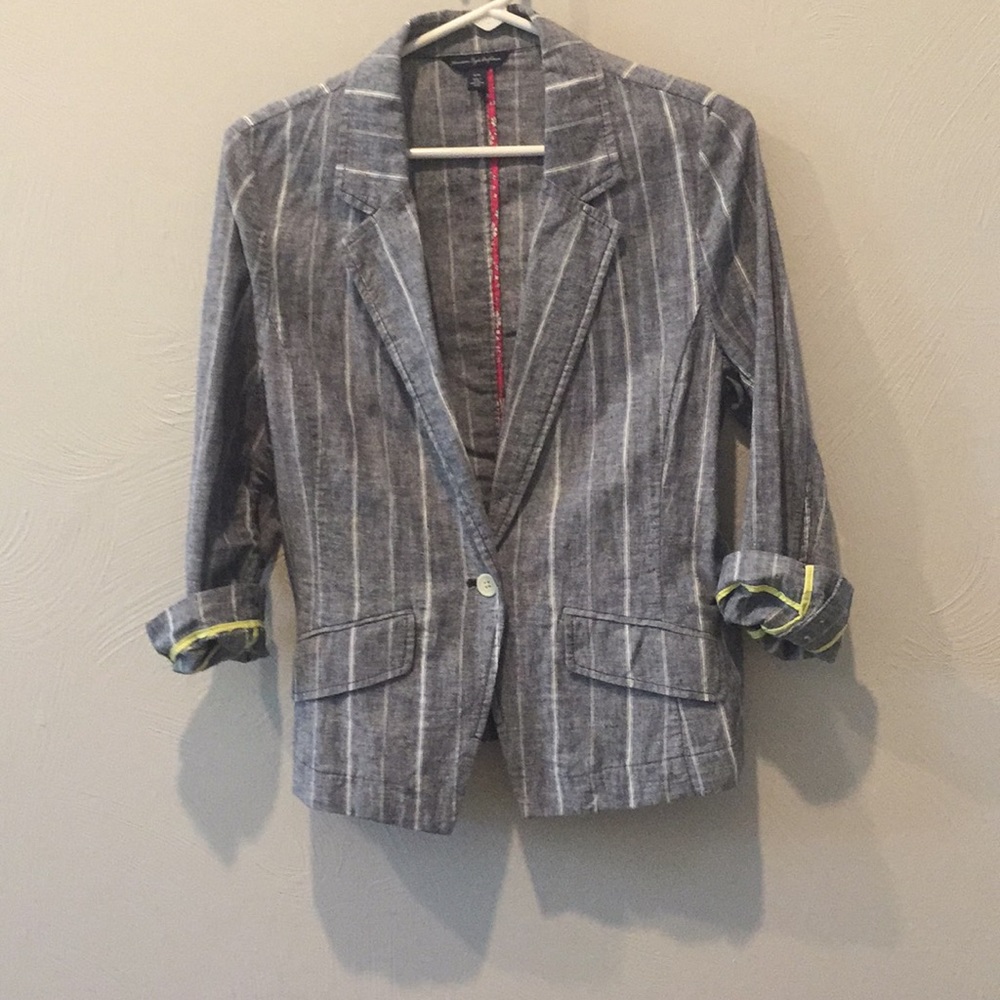 Grey and white stripped blazer